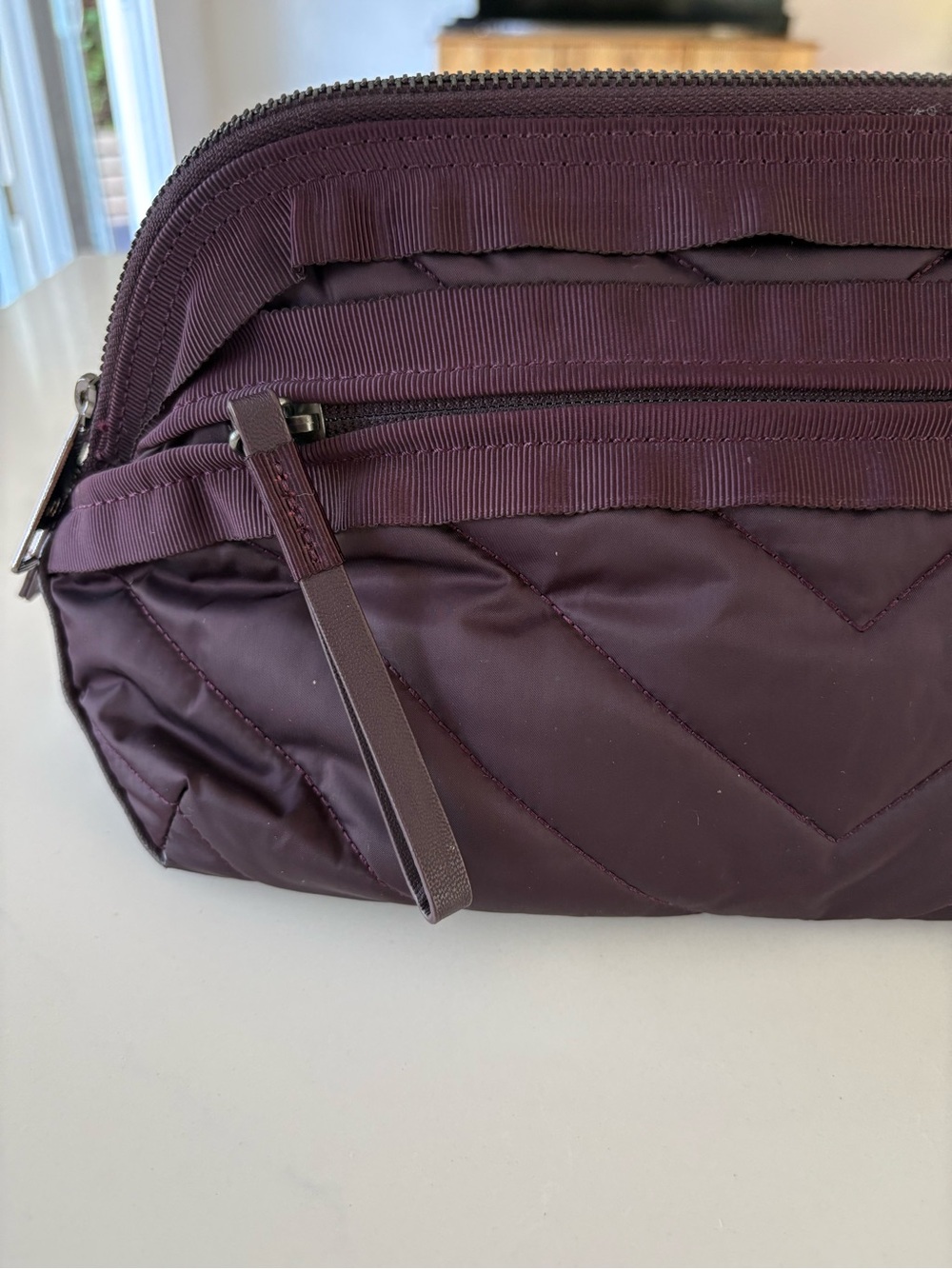 Lululemon Don’t Sweat It Kit Quilted Black Cherry Cosmetic Travel Pouch Bag Gym - Picture 6 of 13